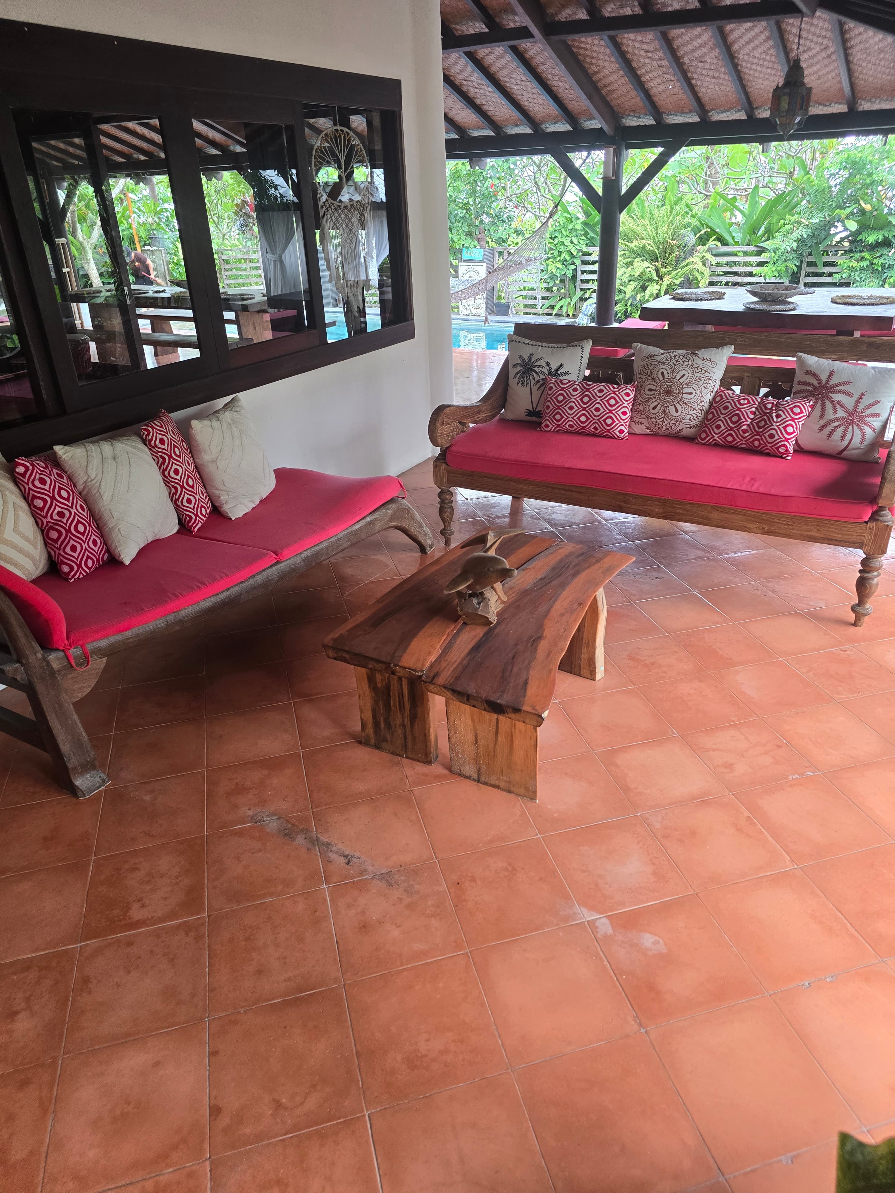 Agung Hotel Banner 3